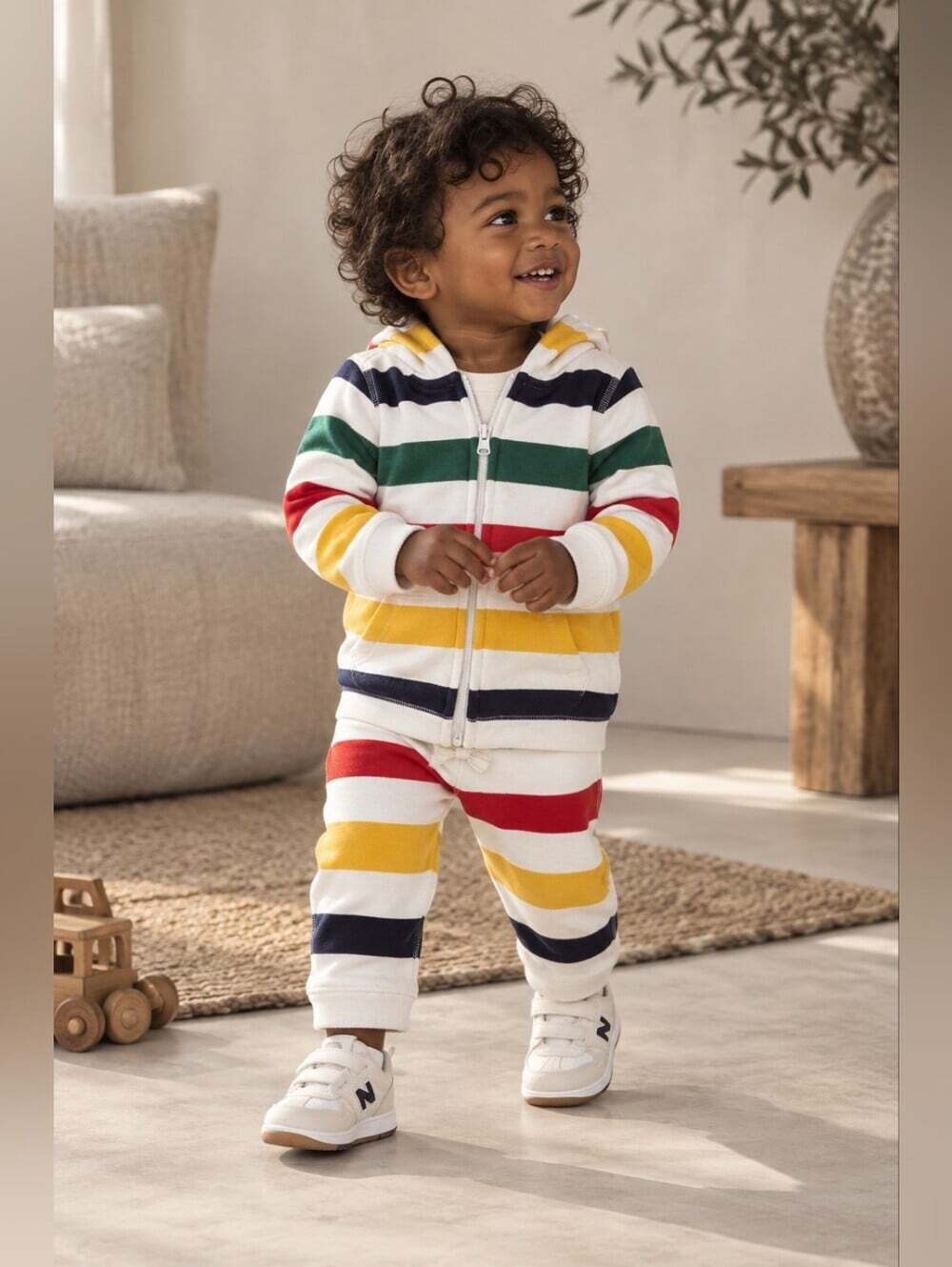 Hudson's Bay Stripes Baby Zip Hoodie & Jogger Pants Set 12-18M HBC Canada